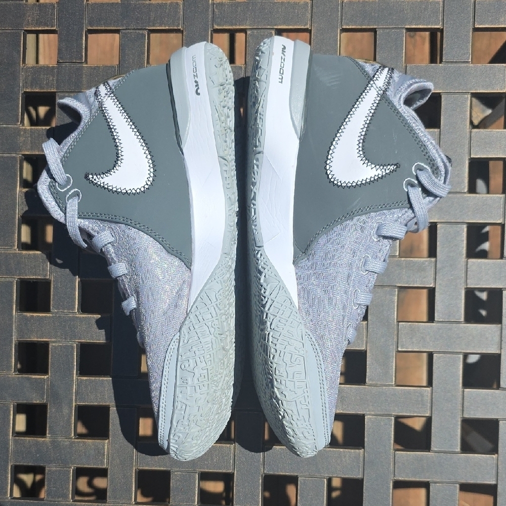 Nike Zoom LeBron NXXT - Picture 2 of 9